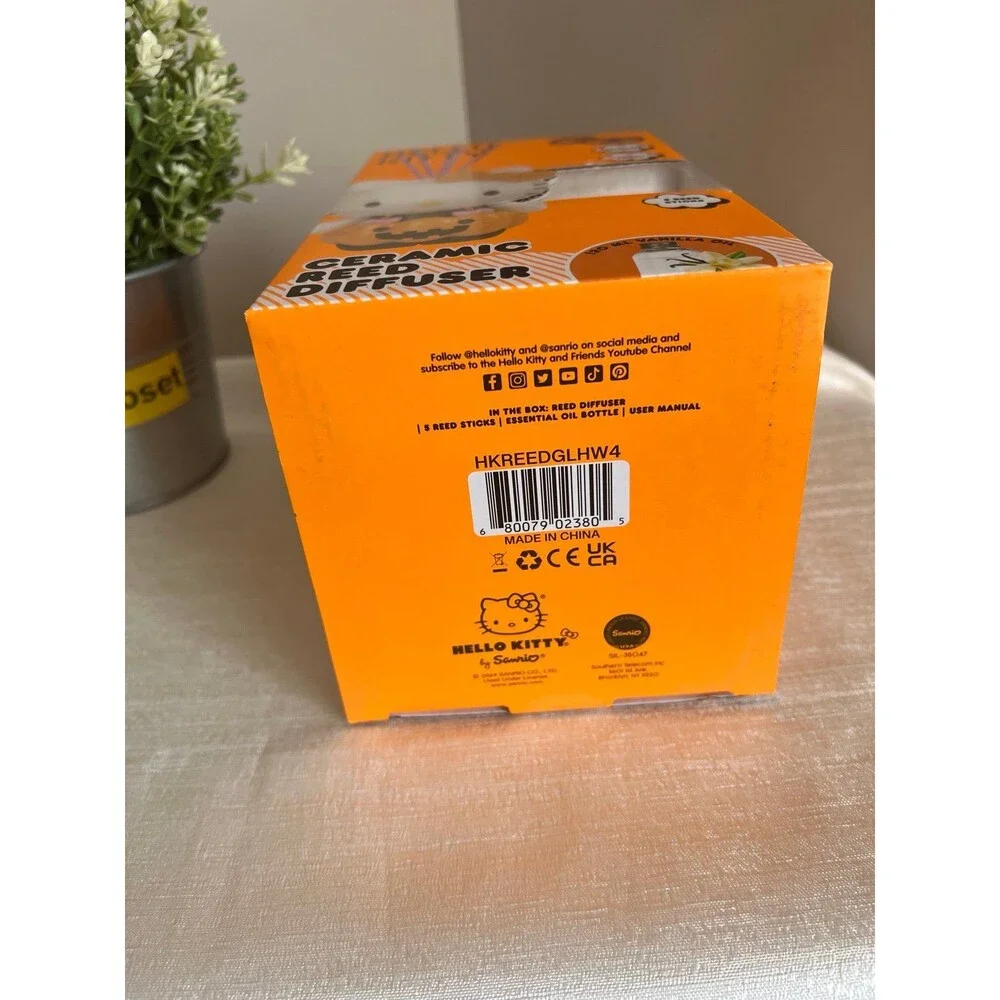 Sanrio Hello Kitty Pumpkin Ceramic Reed Diffuser – Vanilla Scent